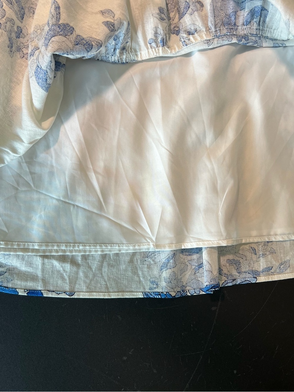 Women's White & Blue Floral Tiered Linen Dress Summer Beach Vacation - Picture 8 of 9